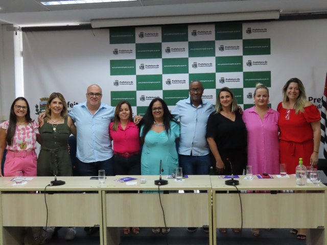 Prefeitura de Pinda realiza homenagem especial s mulheres na manh desta quarta