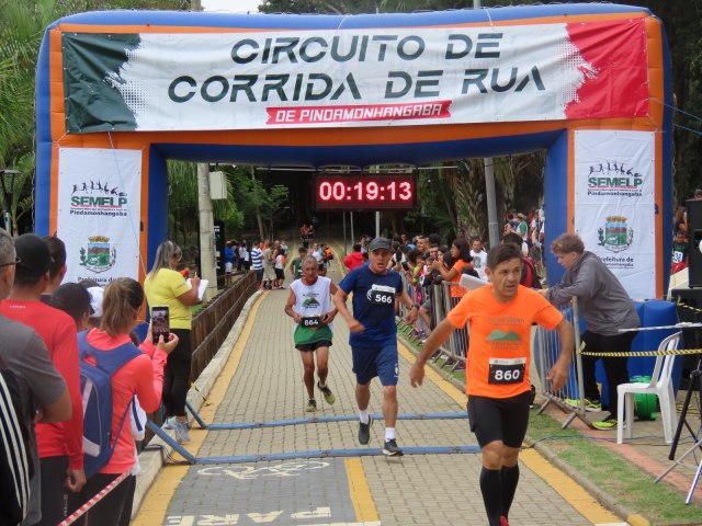 Pinda: Primeira etapa do Circuito de Corrida rene mais de mil pessoas no Parque da Cidade