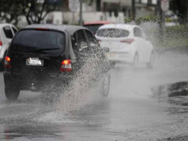 Pscoa ter chuvas fortes e contnuas no Vale do Paraba, alerta Defesa Civil