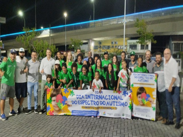 Prefeitura de Pinda faz entrega da revitalizao do viaduto central iluminado para concientizao do autismo