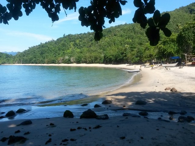 Jovem turista de 23 anos desaparece na Praia Grande do Bonete em Ubatuba