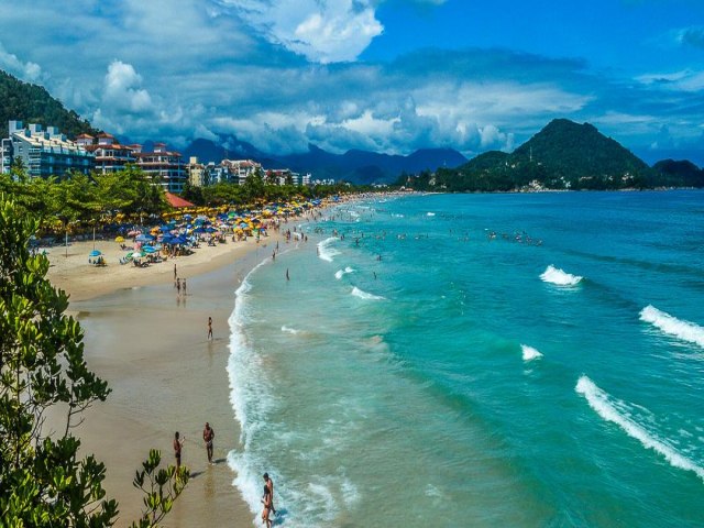 Homem de 53 anos morre afogado na Praia Grande em Ubatuba