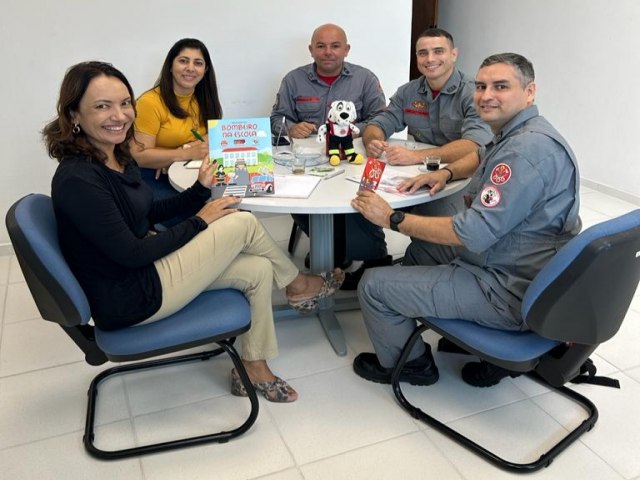 Pinda ter projeto Bombeiros nas Escolas para prevenir acidentes e capacitar sobre primeiros-socorros