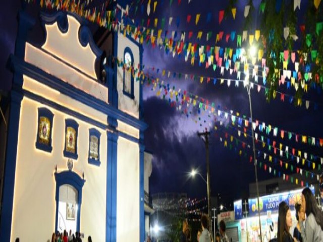 170 Festa de Santo Antnio, em Caraguatatuba, ter festa social, programao religiosa e inaugurao da nova imagem do Padroeiro