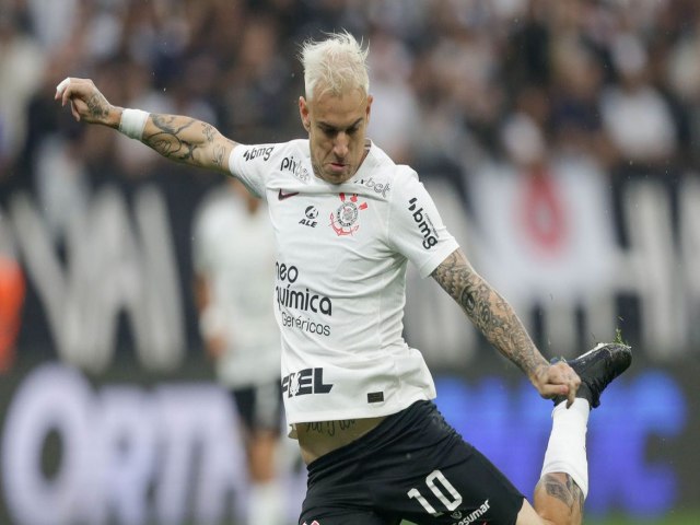 Corinthians faz 2 a 0 no Fluminense e deixa Z4 do Brasileiro