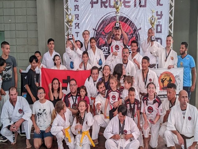 Trememb conquista 23 medalhas de ouro na primeira Copa Kydai de Karat