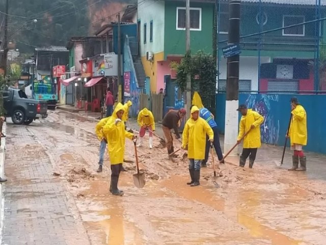 Chuva em So Sebastio: Prefeitura segue em estado de alerta nesta quarta-feira