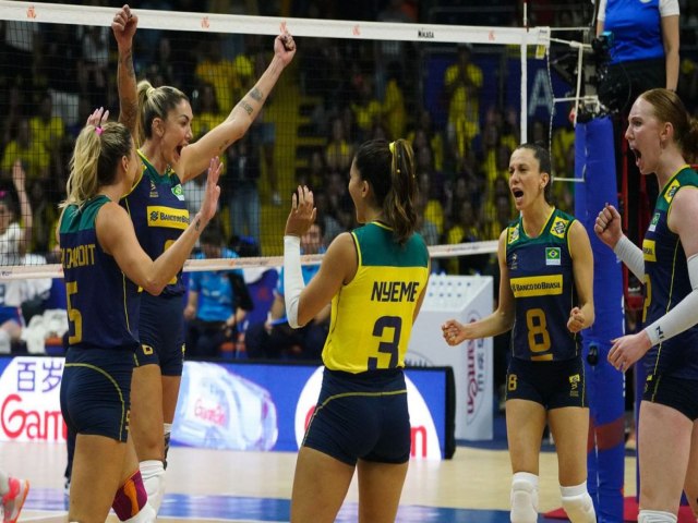 Liga das Naes: Seleo feminina de vlei do Brasil derrota bicampe mundial Srvia