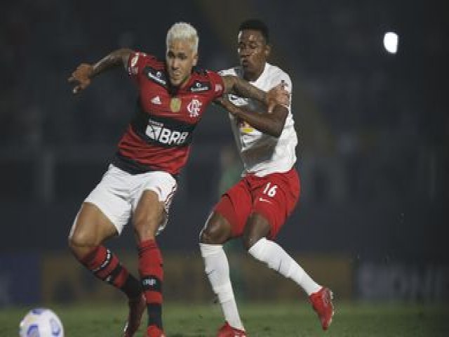 De olho na ponta da classificao, Flamengo visita Bragantino