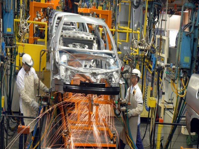 Metalrgicos da General Motors aprovam layoff em So Jos dos Campos