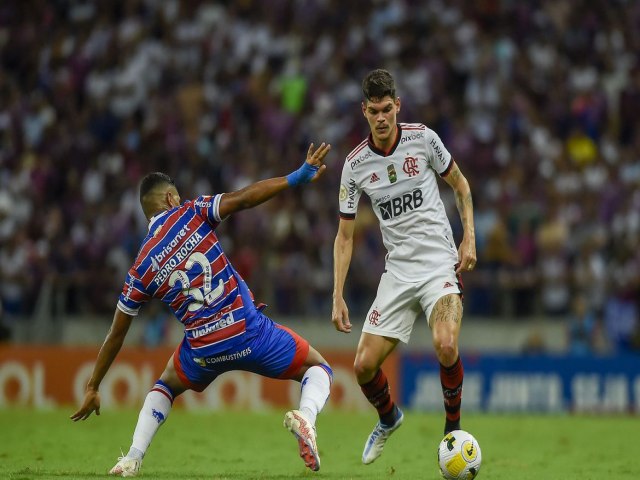 Flamengo enfrenta Fortaleza de olho na vice-liderana do Brasileiro