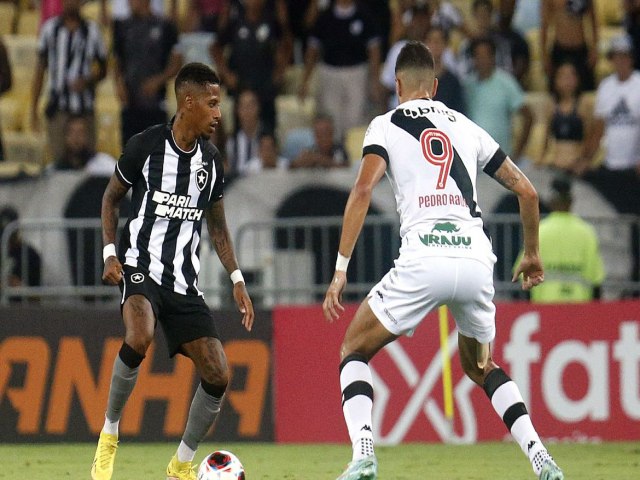 Botafogo e Vasco fazem clssico de opostos no Campeonato Brasileiro