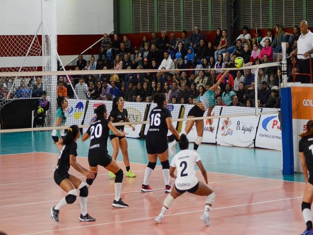 Jogos Regionais: Pinda vence partidas de voleibol nesta tera-feira