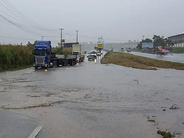 Pernambuco decreta emergncia em 12 municpios por causa das chuvas