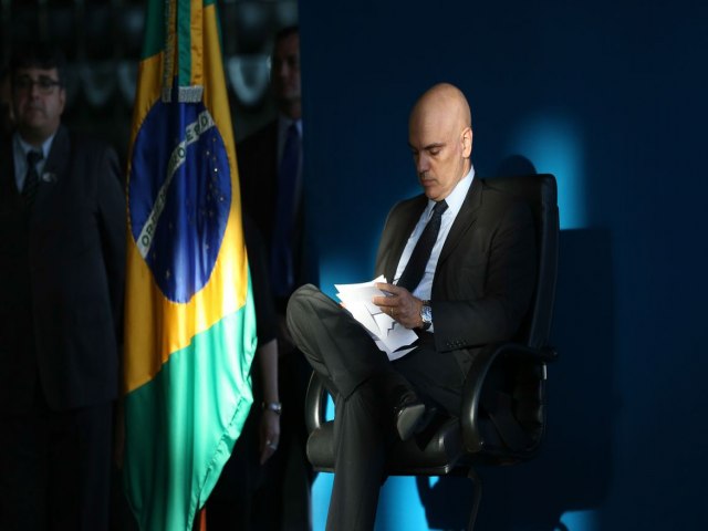 Alexandre de Moraes  hostilizado na Itlia e polticos reagem