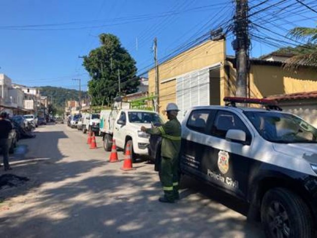 Operao apreende 483 kg de fios de cobre em ferros-velhos e 4 pessoas so presas em Ubatuba