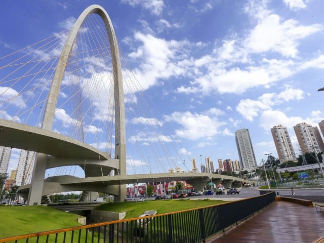 Cidades do Vale do Paraba registram queda de energia nesta manh