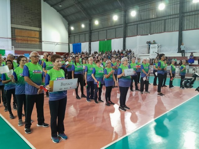 Cerimnia de abertura dos JOMI em Pinda emociona o pblico 