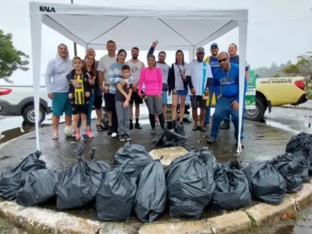 Ao Sabesp de Solidariedade recolheu mais de 400 quilos de lixo em rios e mangues no Litoral Norte