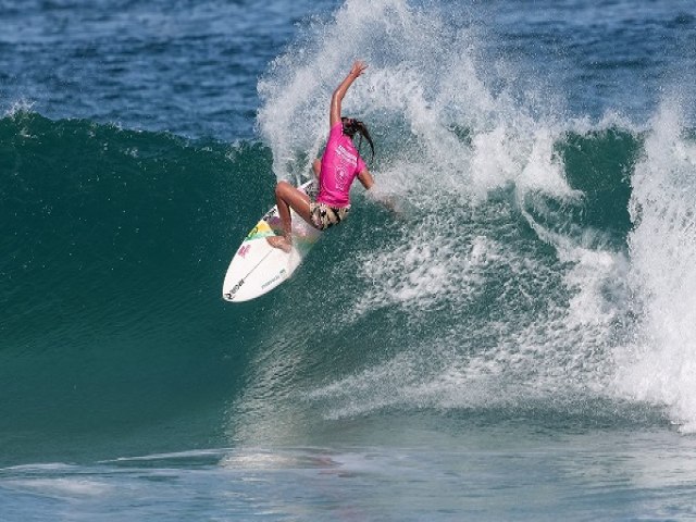 Comea em Maresias, na costa sul de So Sebastio, a 4 etapa do Circuito Banco do Brasil de Surfe