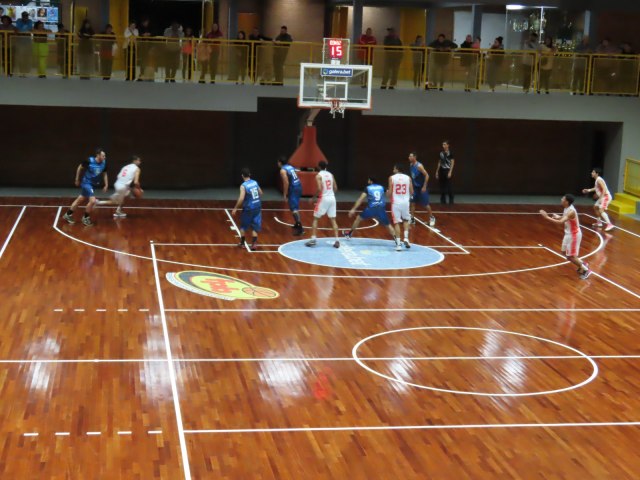 Basquete masculino de Pinda inicia disputa do Paulista; feminino joga pelo Brasileiro Interclubes