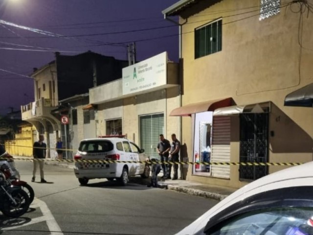 Centro de Caapava tem tarde de terror com execuo de jovem  luz do dia