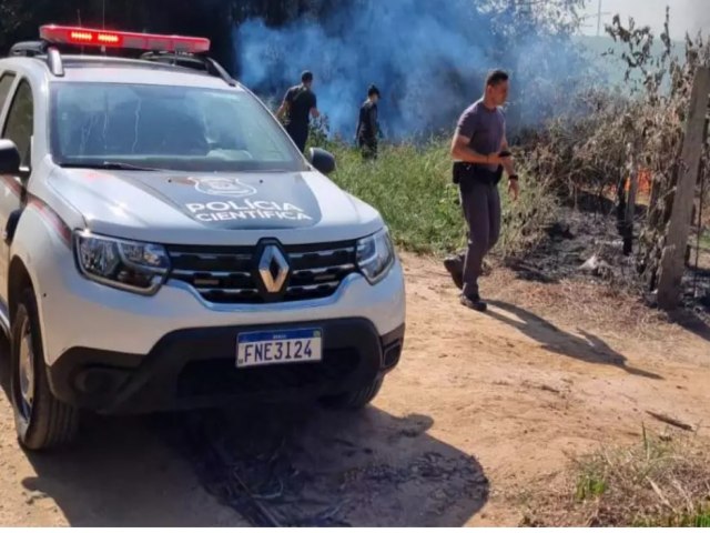 Mancha de sangue e corda so pistas para desvendar mistrio de mulher carbonizada em Caapava