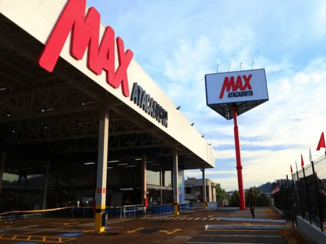 PAT de Taubat abre novas vagas para a unidade do Max Atacadista