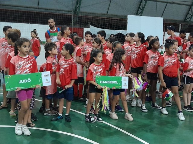 Pinda: Abertura do Festival das escolas de Esportes no Centro Esportivo Cidade Nova