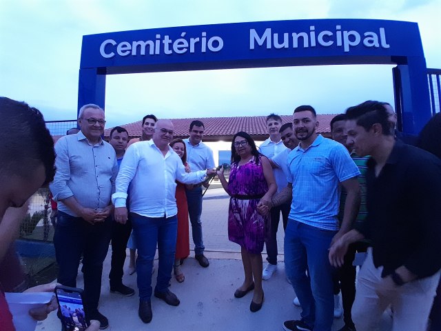 Prefeitura de Pindamonhangaba entrega cemitrio municipal em Moreira Csar 