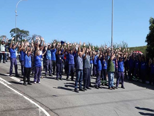 Trabalhadores da Bundy conquistam proposta com aumento real e abono