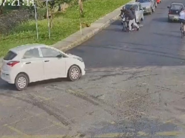 Pinda: Indivduos que praticaram roubo a motociclista no Tnel do Mombaa so identificados com imagens de cmeras da Prefeitura