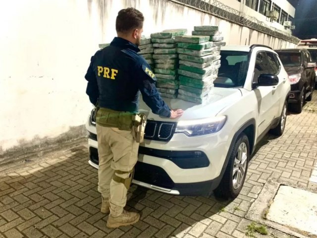 Motorista com 200 kg de maconha no porta-malas  preso na Dutra em Taubat