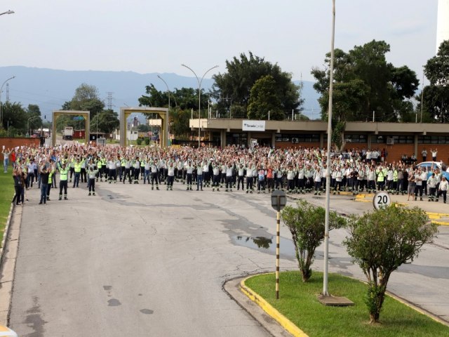 Acordo na Tenaris Confab vai injetar R$ 4,5 milhes antes do Natal em Pindamonhangaba 