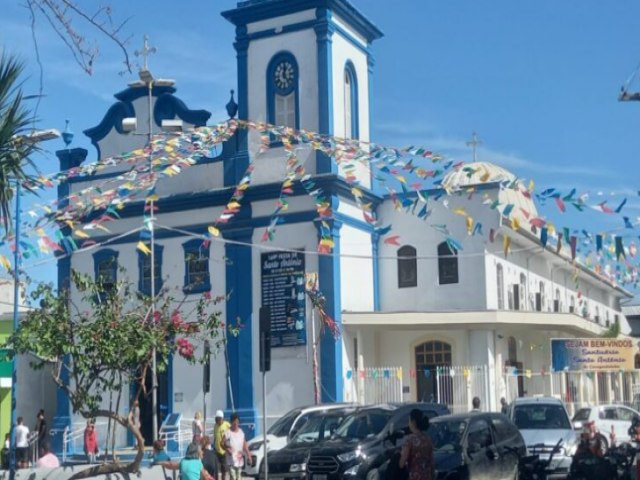 Falta de segurana obriga igreja matriz de Caraguatatuba a suspender missas realizadas s 7 horas da manh