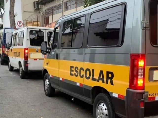 Proprietrios de vans escolares de Taubat so convocados para renovar autorizao 