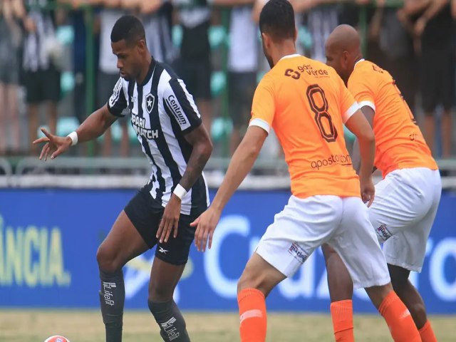 Botafogo abre 2 a 0, mas sofre empate do Nova Iguau pelo Carioca