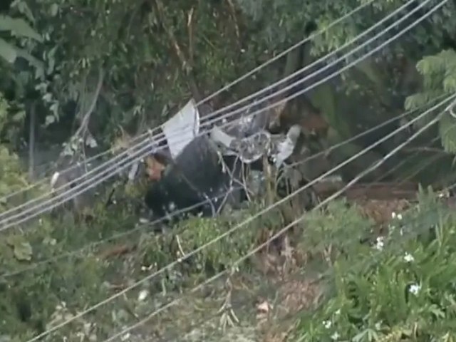 Helicptero cai em Barueri e deixa sete feridos