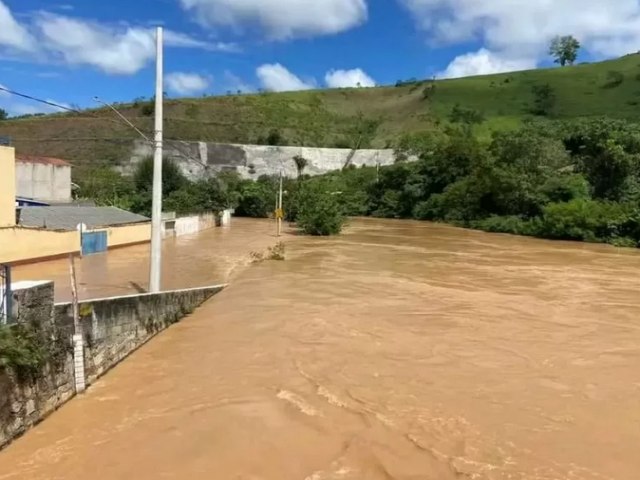 Rio em So Luiz do Paraitinga volta ao nvel normal, diz Defesa Civil 