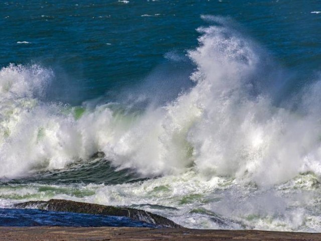 Marinha faz alerta para ressaca do mar no Litoral Norte