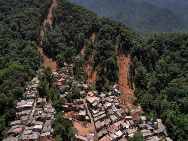 Equipamento de drenagem do rio Sahy  alvo de vandalismo em So Sebastio