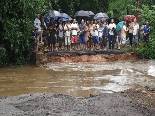 Governo do Estado envia ajuda humanitria a Ubatuba