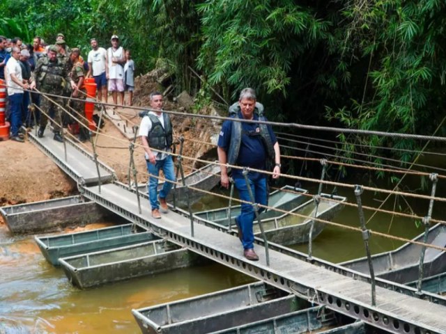 Tarcsio visita Ubatuba e anuncia R$ 6 milhes para a reconstruo de pontes na cidade