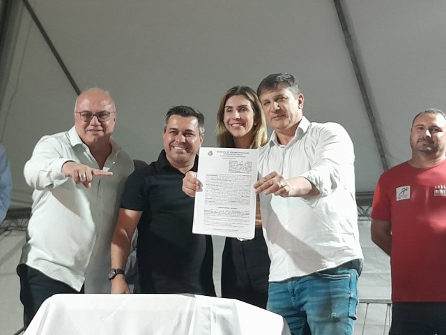 Prefeitura de Pinda apresenta revitalizao da pista de atletismo no CE Joo do Pulo e lana aplicativo da secretaria de esportes 