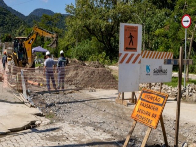 Sabesp informa que obra em rede adutora ocasionar interdies parciais na Estrada Cachoeira dos Macacos, em Ubatuba