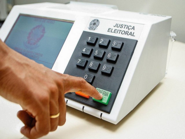 Eleitores tm at 8 de maio para trocar local de votao e tirar ttulo