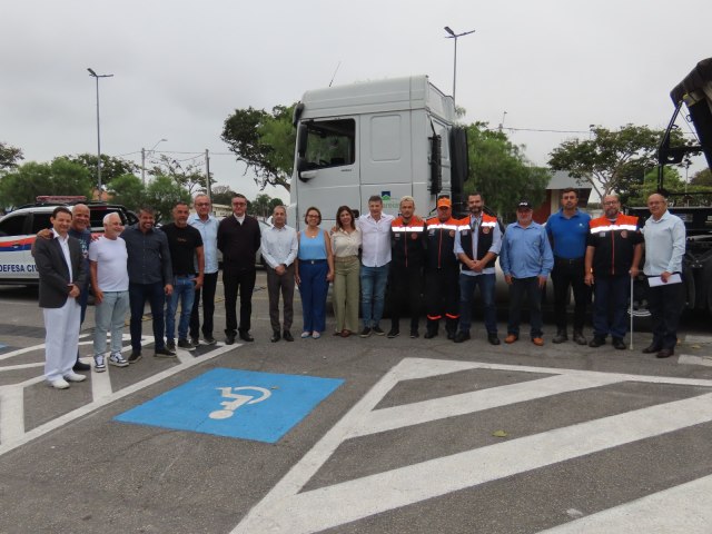 Pindamonhangaba envia 30 toneladas de doaes para Rio Grande do Sul