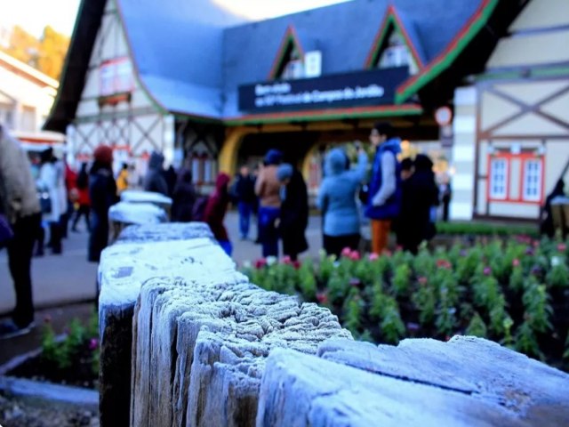 Campos de Jordo registra o dia mais frio do ano