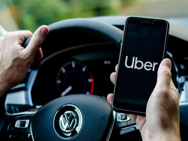 Usurios reclamam de extorso por motoristas de Uber em Campos do Jordo no feriado de Corpus Christi