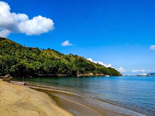 Litoral Norte est com 4 praias imprprias para banho nesta semana, segundo relatrio da Cetesb